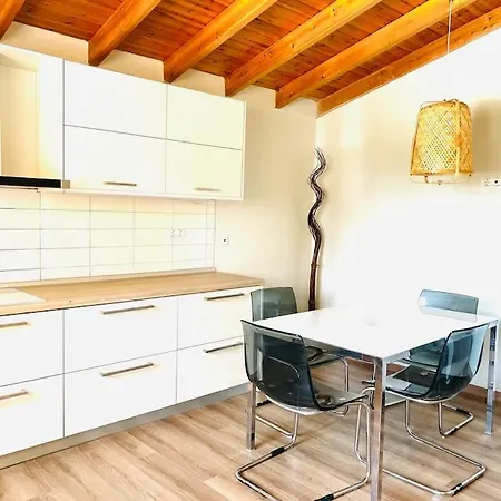 Horizon 3 Bedroom House With Sea View *